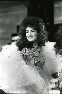 Brooke Shields 1982 NYC  cliff.jpg